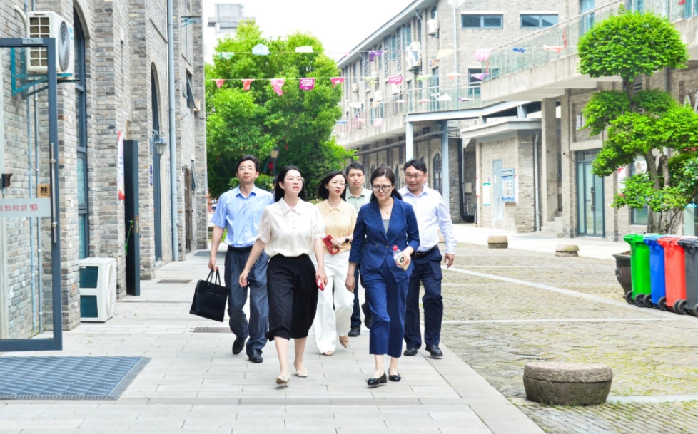 蕪湖市副市長(zhǎng)朱的娥一行來(lái)園調(diào)研